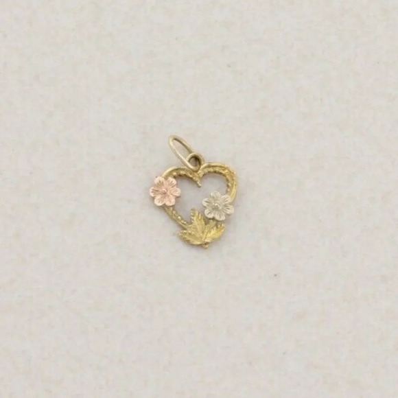 Pendant Only 14k Yellow Gold Heart with Flowers Pendant - Picture 5 of 5